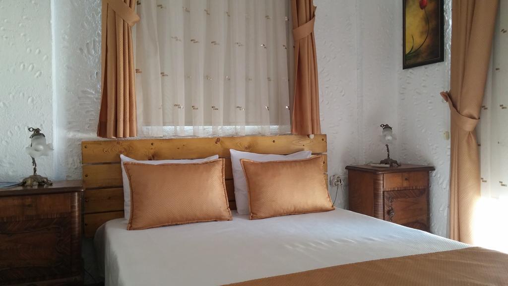 Bizim Ev Hotel (Adults Only) Alaçatı Oda fotoğraf